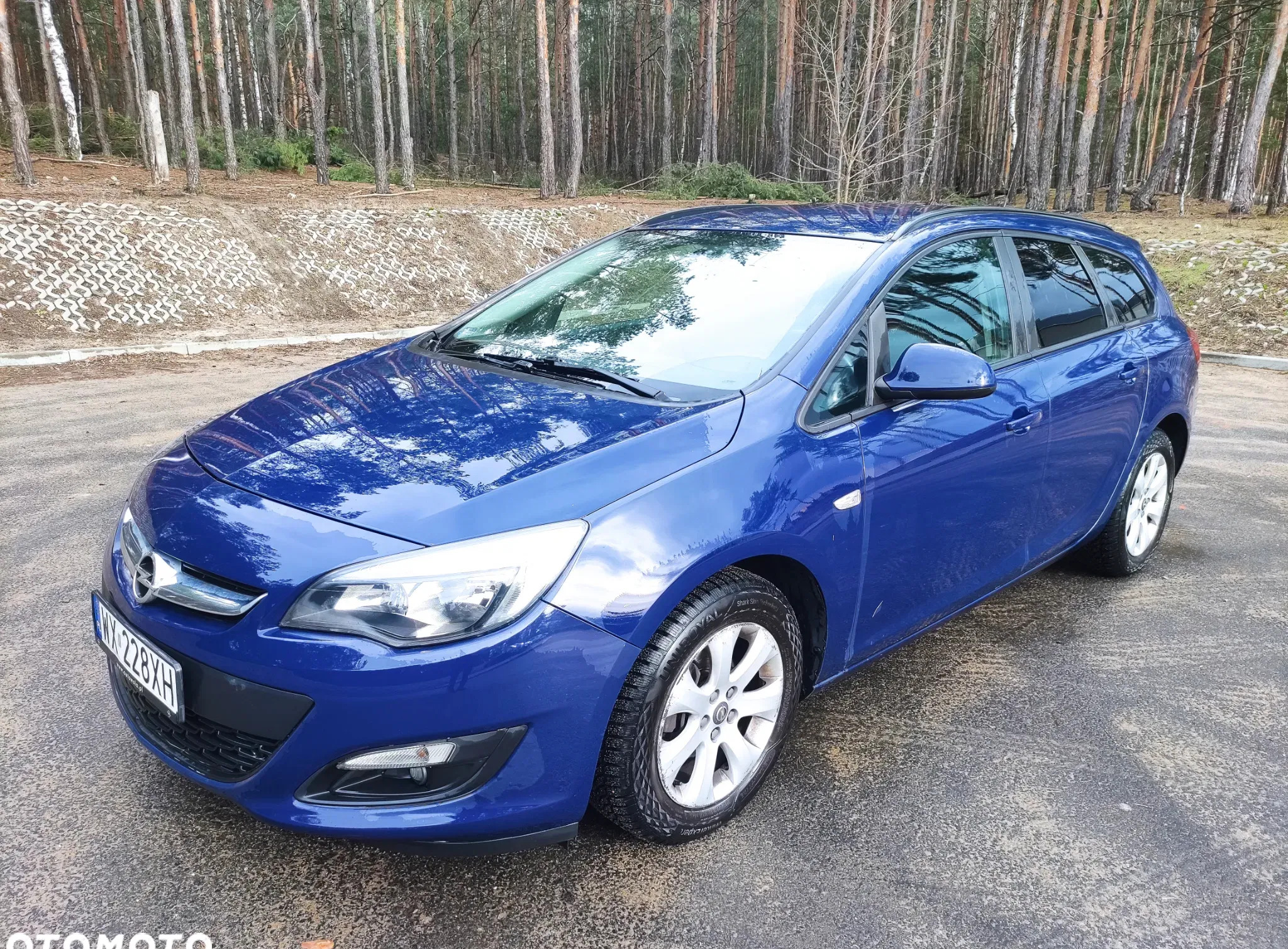 samochody osobowe Opel Astra cena 29999 przebieg: 192680, rok produkcji 2013 z Warszawa